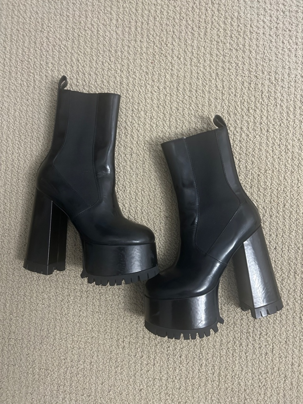 Jeffrey Campbell Black Lug Platform Chelsea Boots